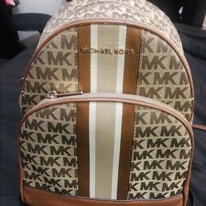 SOLD-Beautiful Michael Kors Backpack 🎒